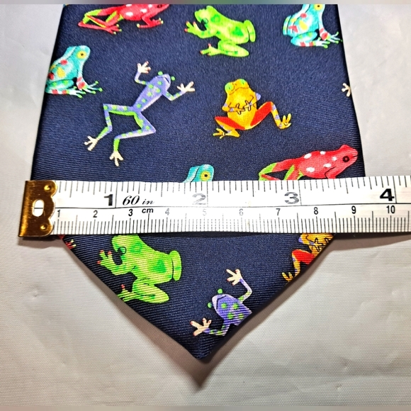 Alynn Neckwear Frogs 💯 Silk Designer Necktie 57" x 3.75" Blue w/ Multi-colors - Picture 9 of 10